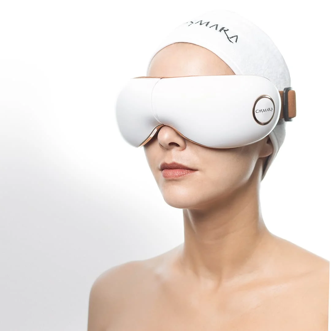 Eye Perfection Massage Glasses de Casmara para presoterapia ocular con calor, vibración y música relajante